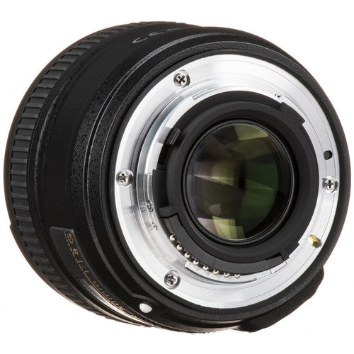 Nikon AF-S NIKKOR 50mm f/1.8G Lens - PixelMax