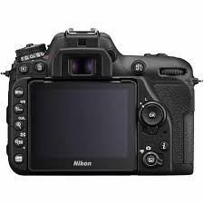 Nikon D7500 DSLR Camera with 18-140mm Lens - PixelMax